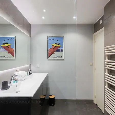 Gray 2a2 Apartment Cannes
