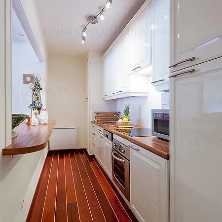 Gray 2a2 Apartment
